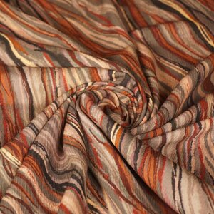  Crinkle viscose olijfgroene met golvende strepen