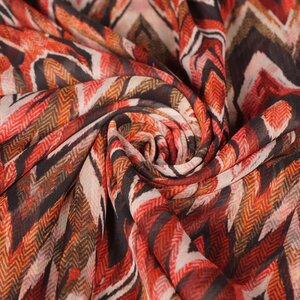  Chiffon met vissengraat patroon roze