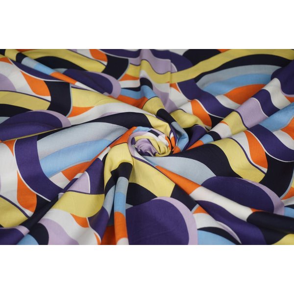 SALE Viscose stof met paarse golven en cirkels
