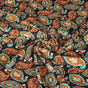  Tricot met fantasievormen groen