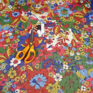 *** Georgette met lurex in bloemdessin