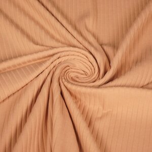 Tricot met ribbeltje licht zalmroze
