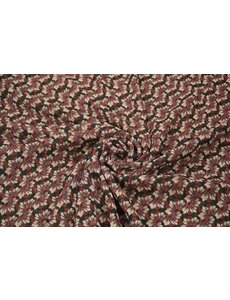 Coupon 229 Chiffon zwart met beige/rode bloemen en lurex 180 x 150 cm