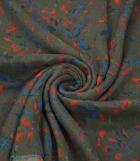  Coupon 651 Chiffon groen met rood/blauwe bloemetjes 180 x 140 cm