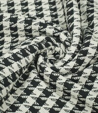  Coupon 997 Gebreide ribbel zwart witte Pied de Poule ruit 180 x 150 cm