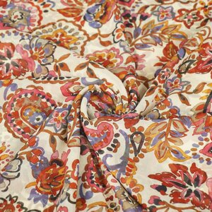 *** Chiffon ecru met bloemen en paisley