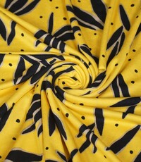  Coupon 477 Viscose tricot geel met donkerblauwe bladeren 170 x 145 cm