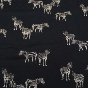  Zwarte viscose met dessin van zebrapaardjes
