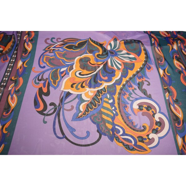 Coupon 722 Chiffon lila met felle kleuren en grote print 180 x 140 cm
