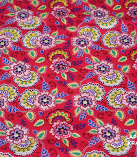  Coupon 589 Viscose fuchsia met roze en gele bloemen 170 x 140 cm