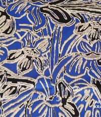  Coupon 626 Viscose kobalt met pixelachtige bloemen in zwart wit 170 x 140 cm