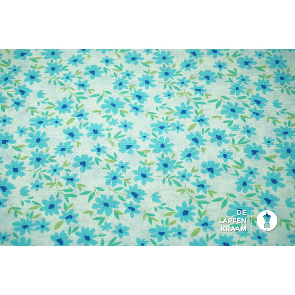 Coupon 15 Crepe ecru met blauwe bloemetjes 170 x 140 cm