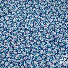  Coupon 665 Travelstof donkerblauw met bloemetjes 170 x 140 cm