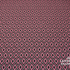  Gebreid met roze ruitje en lurex