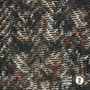 Tricot met losse flapjes in bruintinten