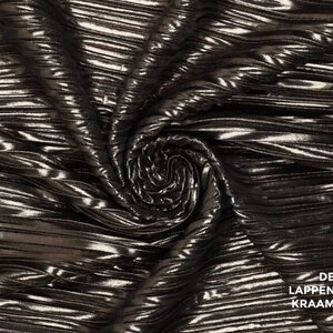  Plissé stof in oud-brons