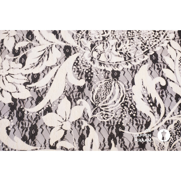 SALE Zwart wit kant met bloemen