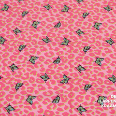  Coupon 445 Travelstof roze met panterprint en vlindertjes 170 x 150 cm