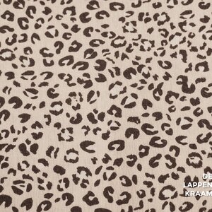  Coupon 733 Jacquard geweven katoen in zachtroze met panterprintje 180 x 150 cm