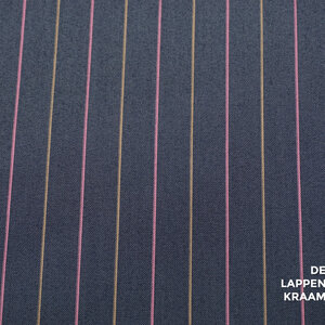  Jeansblauwe stretchstof met 2-kleurige krijtstreep