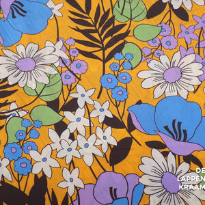 Popeline geel met bloemenprint