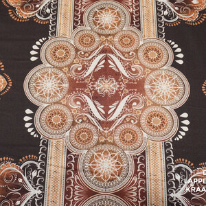  Stretchkatoen donkerbruin met grote mandala print