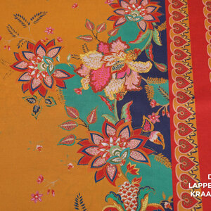 *** Viscose geel met dubbel randdessin