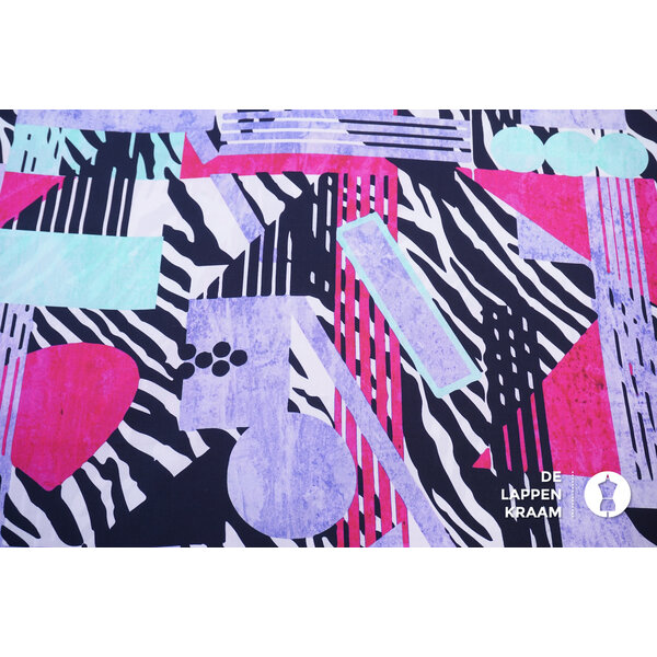 *** Viscose stof in retroprint lila