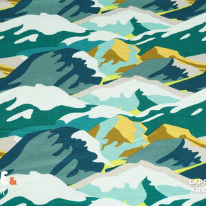 Qjutie & the Qjutest French Terry met abstracte bergenprint