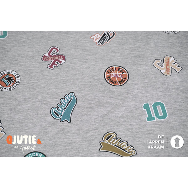 Qjutie & the Qjutest Grijze brushed jogging met patches