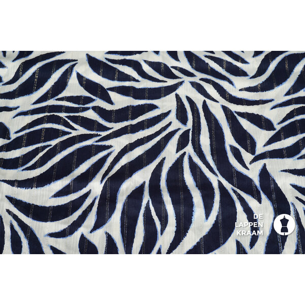 Veiling 2 september Coupon 99 Viscose met donkerblauwe bladeren en lurex 170 x 140 cm