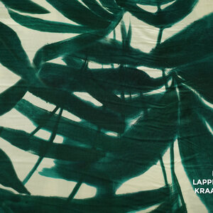  Viscose roomwit met groene bladeren