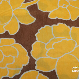 Popeline stof bruin met gele grote bloemen