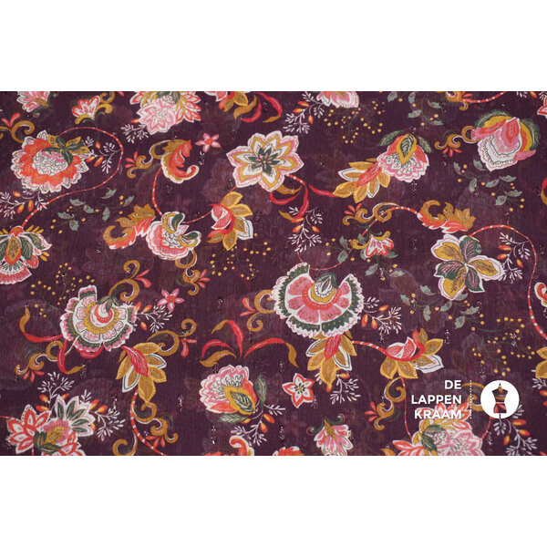 Veiling 2 september Coupon 711 Chiffon paars met sierlijke bloem 180 x 150 cm