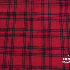 Veiling 2 september Coupon 707 Flanel roze met zwarte ruit 180 x 150cm