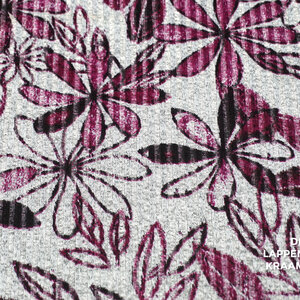  Gebreid grijs met roze bloemen