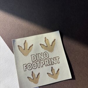 Loop&Label Label  "Dino footprint"