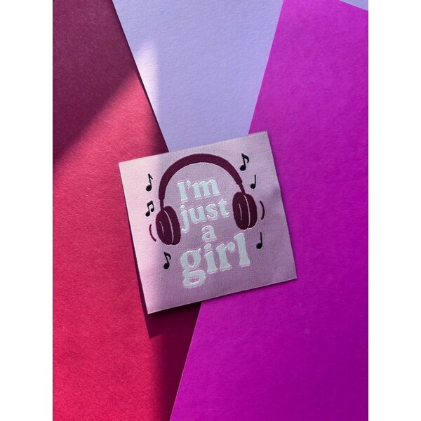 Loop&Label Label  "I am just a girl"