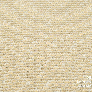  Gebreide boucle in beige en wit