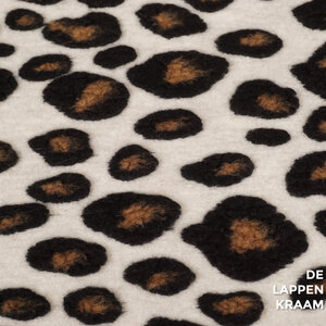  Coupon 261 Gekookte wol stof met 3d panterprint wit