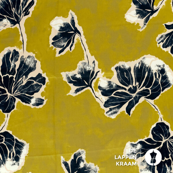 SALE Satijn stof lime met grote bloemen