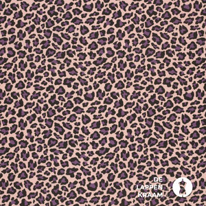  Popeline lichtroze met paarse panterprint