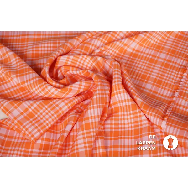 Coupon 25 Overhemdstof geruit in oranje 180 x 140cm