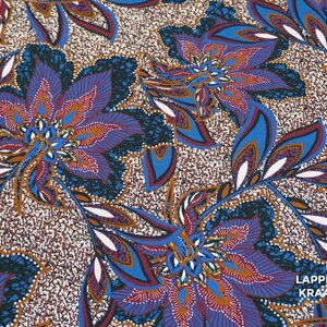  Coupon 615 Viscose met batik bloemen paars 180 x 140