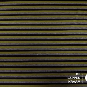  Tricot gestreept in grijs, groen en zwart
