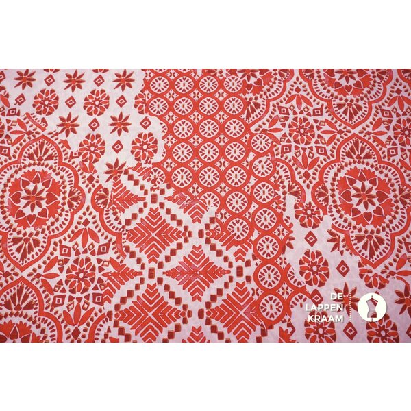 SALE Viscose met boho print in rood
