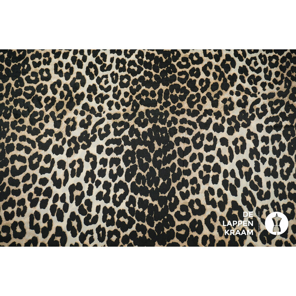 Viscose crepe stof met panterprint