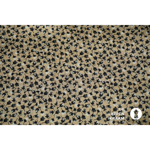 Coupon 23 Viscose satijn beige met grijze bloemetjes 180 x 150cm