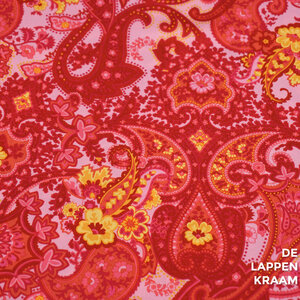  Coupon 79 Polyester roze met paisley 180 x 150cm