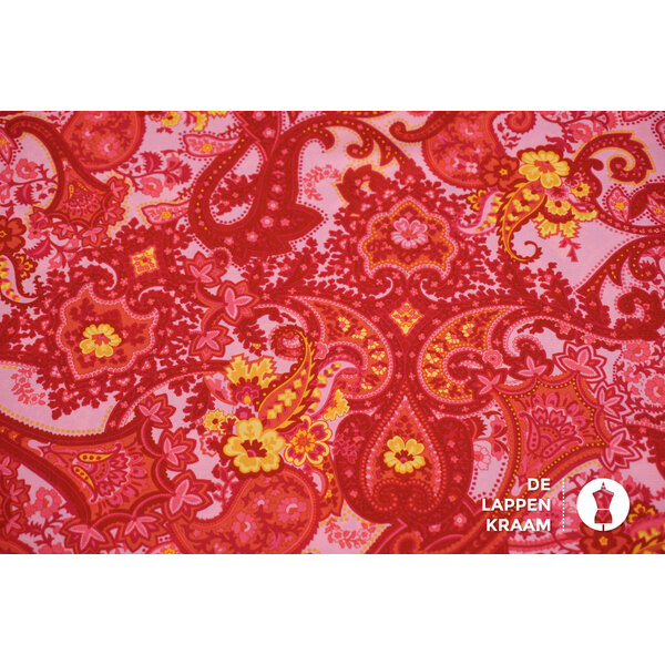 Coupon 79 Polyester roze met paisley 180 x 150cm
